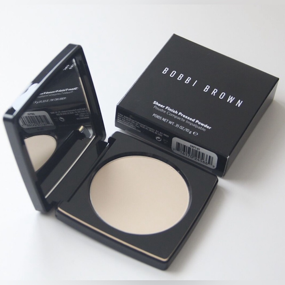 Bobbi Brown Sheer Finish Pressed Powder